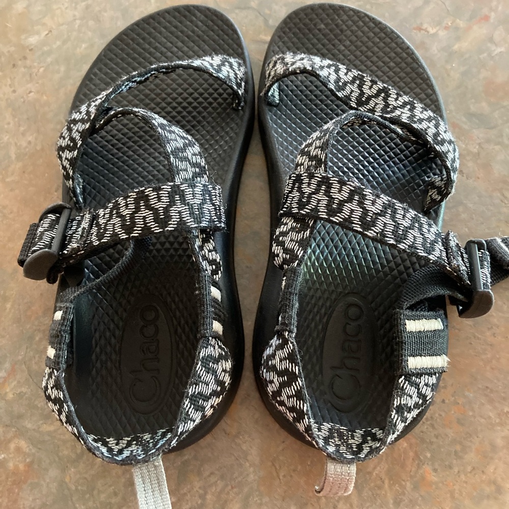 Size 2 youth Chocos